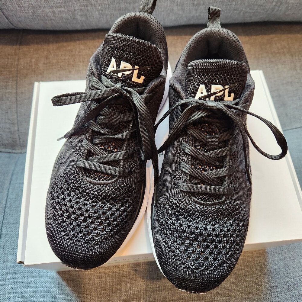APL Women's Techloom Pro Sneakers - Size 8